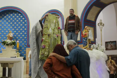 30 dia com Maria - Santa Missa e Coroação - Paróquia Nossa Senhora de Fátima (Araguari)