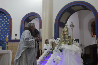 30 dia com Maria - Santa Missa e Coroação - Paróquia Nossa Senhora de Fátima (Araguari)