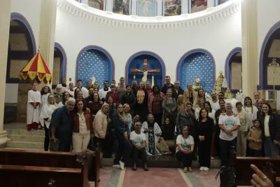 30 dia com Maria - Santa Missa e Coroação - Paróquia Nossa Senhora de Fátima (Araguari)