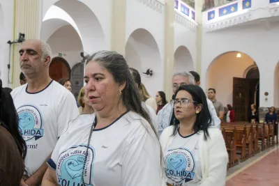 30 dia com Maria - Santa Missa e Coroação - Paróquia Nossa Senhora de Fátima (Araguari)