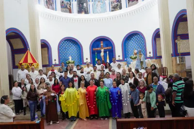 30 dia com Maria - Santa Missa e Coroação - Paroquia Sao Damião de Molokai