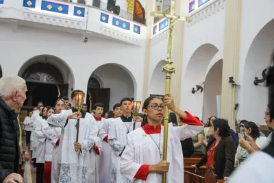 30 dia com Maria - Santa Missa e Coroação - Paroquia Sao Damião de Molokai