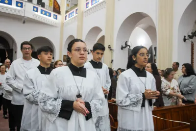 30 dia com Maria - Santa Missa e Coroação - Paroquia Sao Damião de Molokai