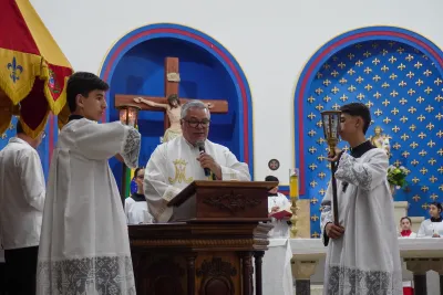 30 dia com Maria - Santa Missa e Coroação - Paroquia Sao Damião de Molokai