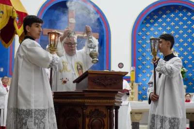 30 dia com Maria - Santa Missa e Coroação - Paroquia Sao Damião de Molokai