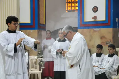 30 dia com Maria - Santa Missa e Coroação - Paroquia Sao Damião de Molokai