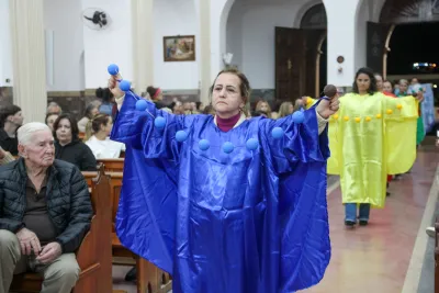 30 dia com Maria - Santa Missa e Coroação - Paroquia Sao Damião de Molokai