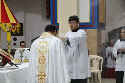 30 dia com Maria - Santa Missa e Coroação - Paroquia Sao Damião de Molokai
