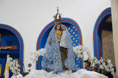 30 dia com Maria - Santa Missa e Coroação - Paroquia Sao Damião de Molokai