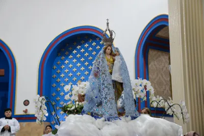 30 dia com Maria - Santa Missa e Coroação - Paroquia Sao Damião de Molokai
