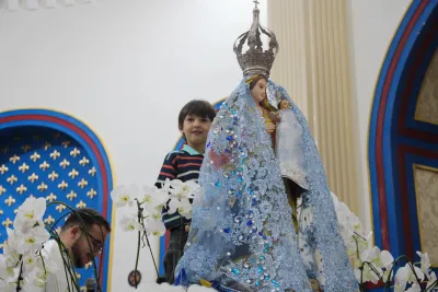 30 dia com Maria - Santa Missa e Coroação - Paroquia Sao Damião de Molokai
