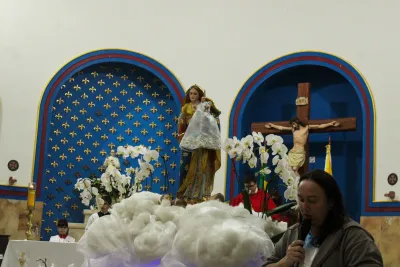 30 dia com Maria - Santa Missa e Coroação - Romeiros Devotos da Comunidade São Vicente de Paulo (Patrocinio)