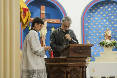 30 dia com Maria - Santa Missa e Coroação - Romeiros Devotos da Comunidade São Vicente de Paulo (Patrocinio)