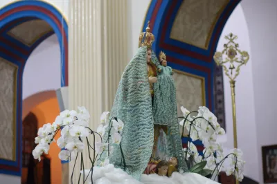 30 dia com Maria - Santa Missa e Coroação - Romeiros Devotos da Mãe Abadia da cidade de Araguari