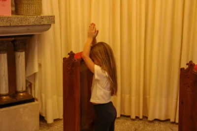 30 dia com Maria - Santa Missa e Coroação - Romeiros Devotos da Mãe Abadia da cidade de Araguari