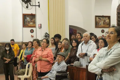 30 dia com Maria - Santa Missa e Coroação - Romeiros Devotos da Mãe Abadia da cidade de Araguari