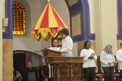 30 dia com Maria - Santa Missa e Coroação - Romeiros Devotos da Mãe Abadia da cidade de Araguari