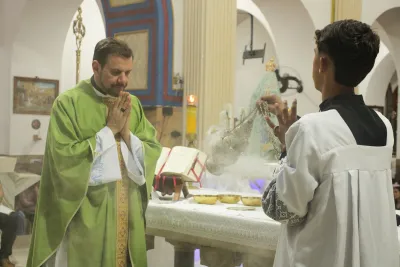 30 dia com Maria - Santa Missa e Coroação - Romeiros Devotos da Mãe Abadia da cidade de Araguari