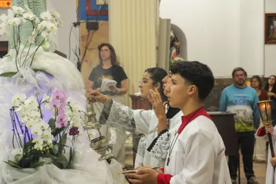 30 dia com Maria - Santa Missa e Coroação - Romeiros Devotos da Mãe Abadia da cidade de Araguari