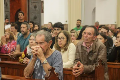 30 dia com Maria - Santa Missa e Coroação - Romeiros Devotos da Mãe Abadia da cidade de Araguari