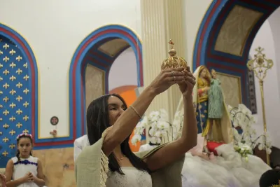 30 dia com Maria - Santa Missa e Coroação - Romeiros Devotos da Mãe Abadia da cidade de Araguari