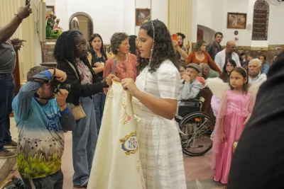 30 dia com Maria - Santa Missa e Coroação - Romeiros Devotos da Mãe Abadia da cidade de Araguari