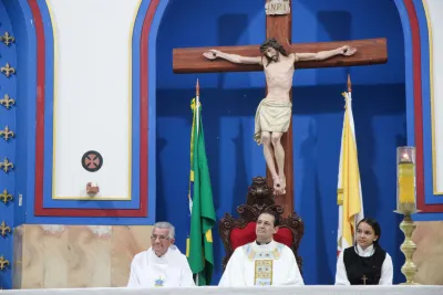 30 dia com Maria - Santa Missa e Coroação - Romeiros Devotos da Paroquia Cristo Rei (Uberlândia)