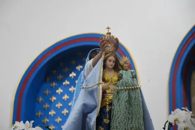 30 dia com Maria - Santa Missa e Coroação - Romeiros Devotos da Paroquia Cristo Rei (Uberlândia)