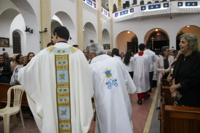 30 dia com Maria - Santa Missa e Coroação - Romeiros Devotos da Paroquia Cristo Rei (Uberlândia)