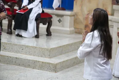 30 dia com Maria - Santa Missa e Coroação - Romeiros Devotos da Paroquia Cristo Rei (Uberlândia)