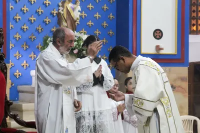30 dia com Maria - Santa Missa e Coroação - Romeiros Devotos da Paróquia N. S. de Guadalupe (Uberlândia)