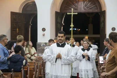 30 dia com Maria - Santa Missa e Coroação - Romeiros Devotos da Paróquia N. S. de Guadalupe (Uberlândia)