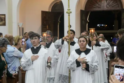 30 dia com Maria - Santa Missa e Coroação - Romeiros Devotos da Paróquia N. S. de Guadalupe (Uberlândia)
