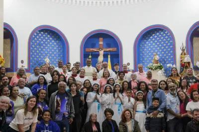 30 dia com Maria - Santa Missa e Coroação - Romeiros Devotos da Paróquia N. S. de Guadalupe (Uberlândia)