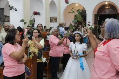 30 dia com Maria - Santa Missa e Coroação - Romeiros Devotos da Paróquia N. S. de Guadalupe (Uberlândia)