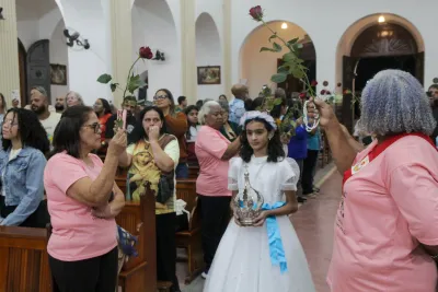 30 dia com Maria - Santa Missa e Coroação - Romeiros Devotos da Paróquia N. S. de Guadalupe (Uberlândia)