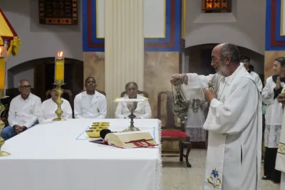 30 dia com Maria - Santa Missa e Coroação - Romeiros Devotos da Paróquia N. S. de Guadalupe (Uberlândia)