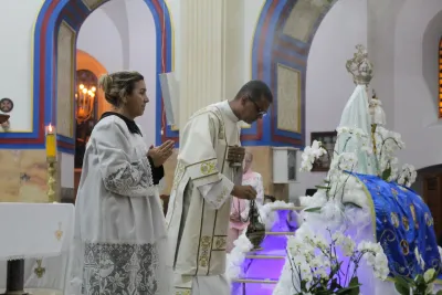 30 dia com Maria - Santa Missa e Coroação - Romeiros Devotos da Paróquia N. S. de Guadalupe (Uberlândia)