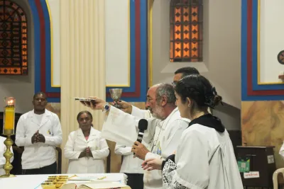 30 dia com Maria - Santa Missa e Coroação - Romeiros Devotos da Paróquia N. S. de Guadalupe (Uberlândia)