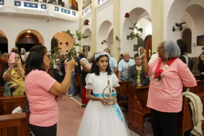 30 dia com Maria - Santa Missa e Coroação - Romeiros Devotos da Paróquia N. S. de Guadalupe (Uberlândia)