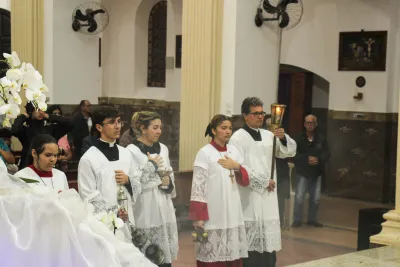 30 dia com Maria - Santa Missa e Coroação - Romeiros Devotos da Paróquia N. S. de Guadalupe (Uberlândia)