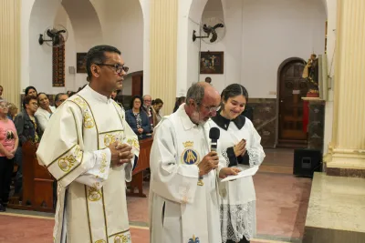 30 dia com Maria - Santa Missa e Coroação - Romeiros Devotos da Paróquia N. S. de Guadalupe (Uberlândia)