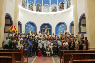 30 dia com Maria - Santa Missa e Coroação - Romeiros Devotos da Paróquia N. S. de Guadalupe (Uberlândia)