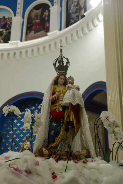 30 dia com Maria - Santa Missa e Coroação - Romeiros Devotos da Paróquia N. S. de Guadalupe (Uberlândia)