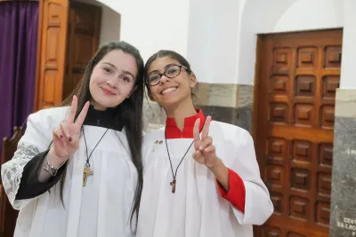 30 dia com Maria - Santa Missa e Coroação - Romeiros Devotos da Paróquia N. S. Mãe dos Homens (Estrela do Sul)