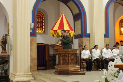 30 dia com Maria - Santa Missa e Coroação - Romeiros Devotos da Paróquia N. S. Mãe dos Homens (Estrela do Sul)