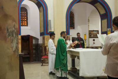 30 dia com Maria - Santa Missa e Coroação - Romeiros Devotos da Paróquia N. S. Mãe dos Homens (Estrela do Sul)