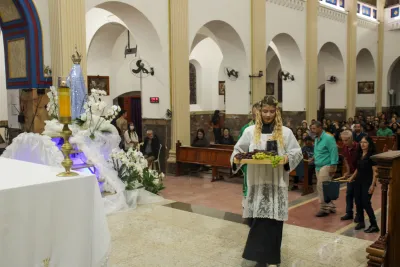 30 dia com Maria - Santa Missa e Coroação - Romeiros Devotos da Paróquia N. S. Mãe dos Homens (Estrela do Sul)
