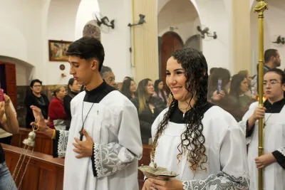 30 dia com Maria - Santa Missa e Coroação - Romeiros Devotos da Paróquia N. S. Mãe dos Homens (Estrela do Sul)