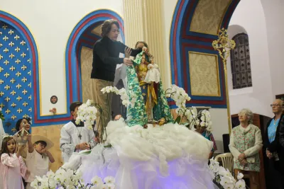 30 dia com Maria - Santa Missa e Coroação - Romeiros Devotos da Paróquia N. S. Mãe dos Homens (Estrela do Sul)